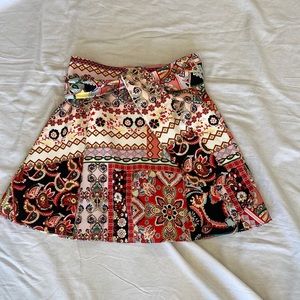 Alice + Olivia pattern mini skirt